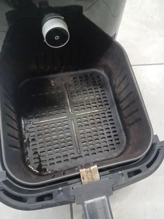 Freidora de aire Mandine negra