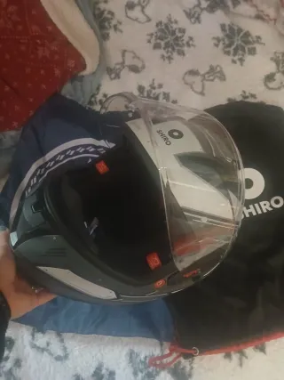 Casco de moto mas guantes