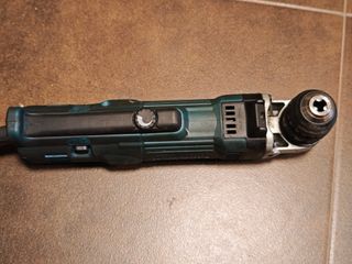 Taladro Angular Makita DA3011F 10mm