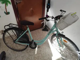 Bicicleta de paseo color menta