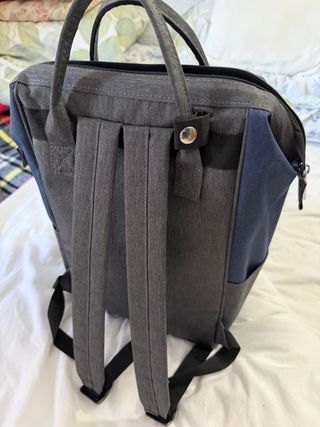 Mochila ACOLORS Negra y Azul