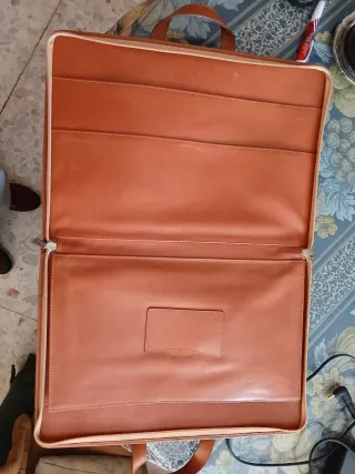 Maletín piel artesanal antiguo