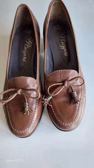 Zapatos de piel marrón Capri