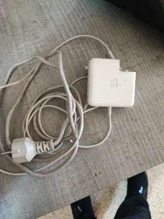 Cargador Apple MacBook Magnético
