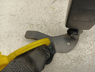 ENGANCHE CINTURON TRASERO CENTRAL MINI CLUBMAN (R