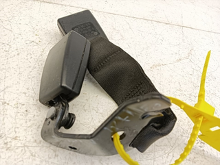 ENGANCHE CINTURON TRASERO CENTRAL MINI CLUBMAN (R