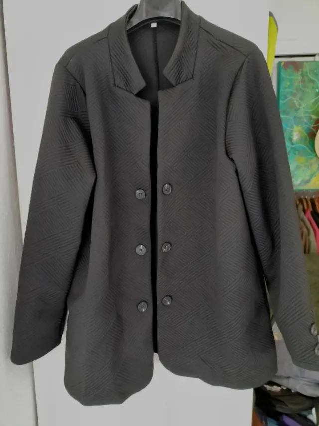 Chaqueta Invierno Negra XXL, nueva, de mujer.