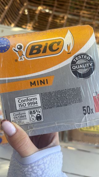 Confezione da 100 accendini BIC mini