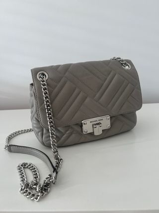 Bolso Michael Kors Piel Acolchado Gris