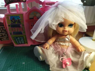 Gimnasio Spa y Muñeca novia Jaggets