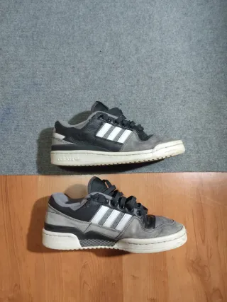 Zapatillas Adidas Forum Negras y Grises