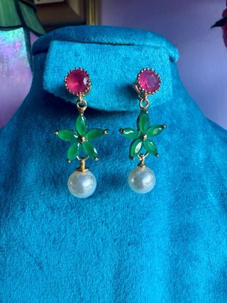 Pendientes Cristales Swarovski Flor Perla