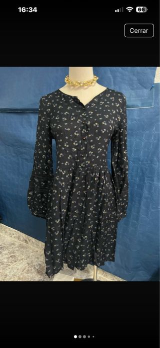 Vestido Zara floral negro talla S