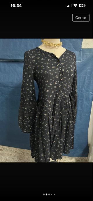 Vestido Zara floral negro talla S