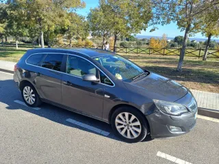 Opel Astra 2012 automático diesel familiar