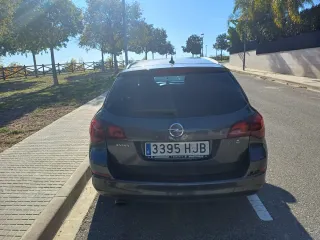 Opel Astra 2012 automático diesel familiar