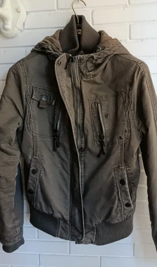 Cazadora Koroshi verde oliva