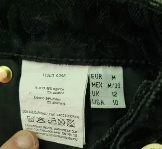 Pantalones Roberto Verino negros con estampado