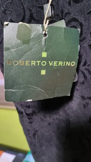 Pantalones Roberto Verino negros con estampado