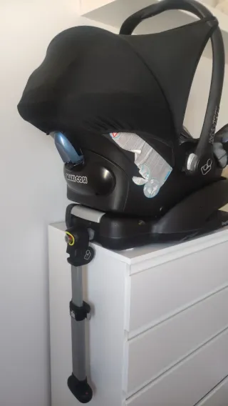 Maxi-Cosi Silla de Coche y Base Isofix