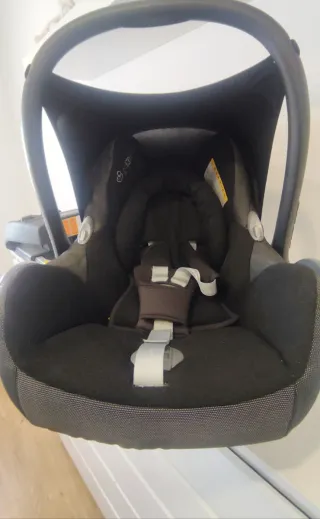 Maxi-Cosi Silla de Coche y Base Isofix