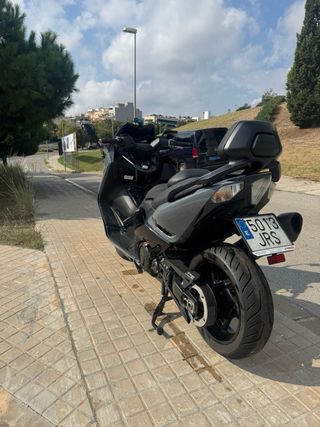 Yamaha tmax 530