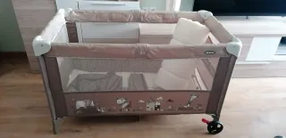 Cuna de viaje plegable + colchón