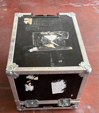 Cajón de transporte resistente