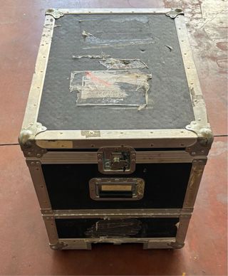 Cajón de transporte resistente