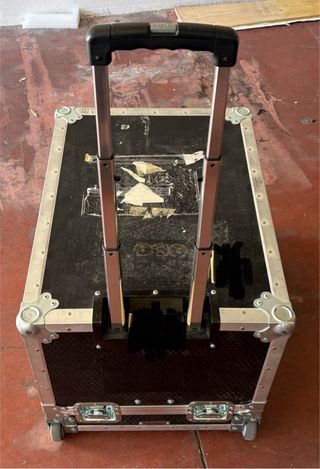 Cajón de transporte resistente