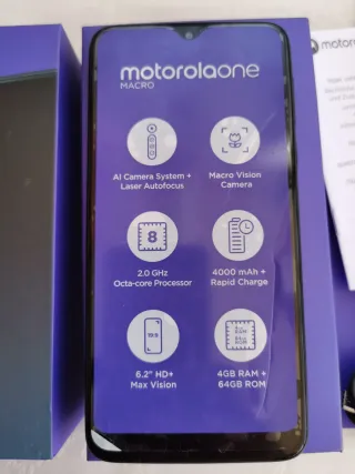 Motorola One Macro, Tripla fotocamera