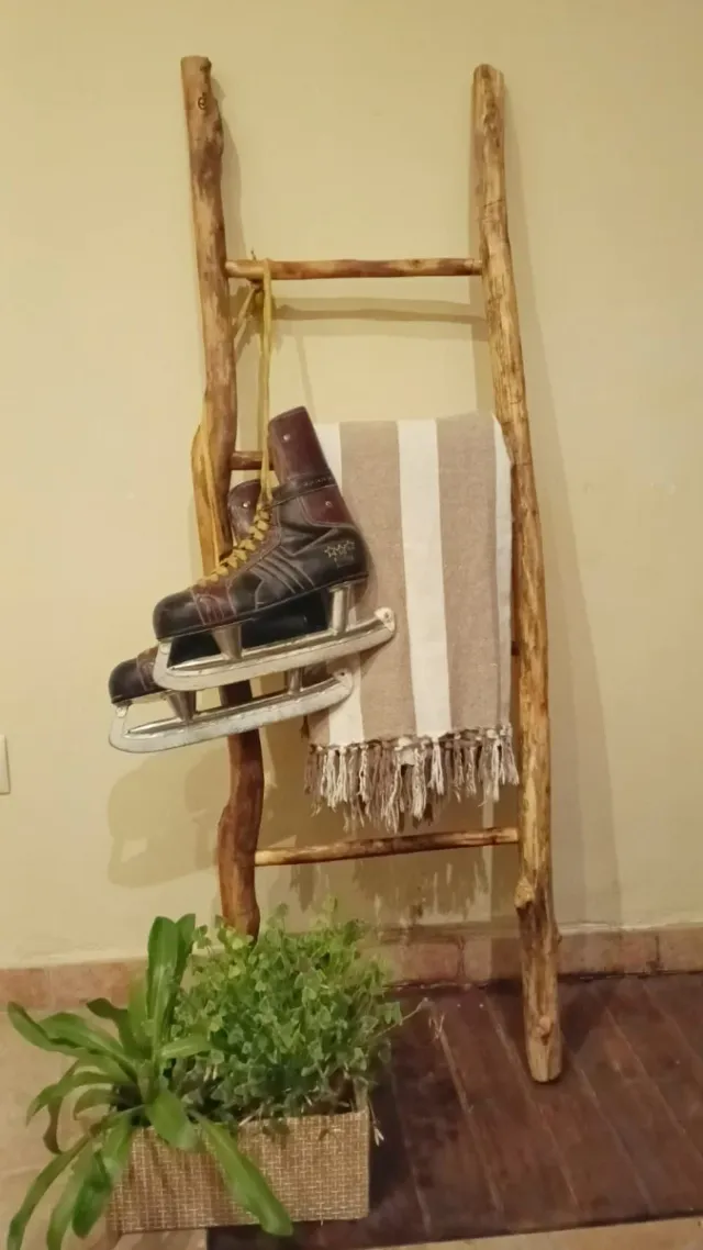 Escalera de madera, decorativa