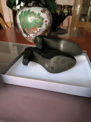 Zapatos abotinados negros  piel(Rebeca Sanver)