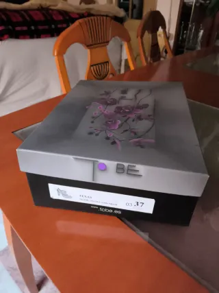 Zapatos abotinados negros  piel(Rebeca Sanver)