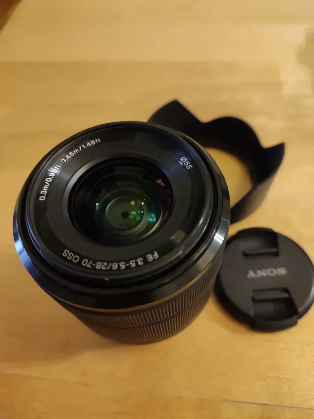 Objetivo Sony FE 28-70mm f/3.5-5.6 OSS