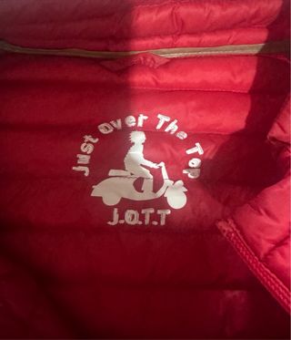 Chaqueta Jott Roja
