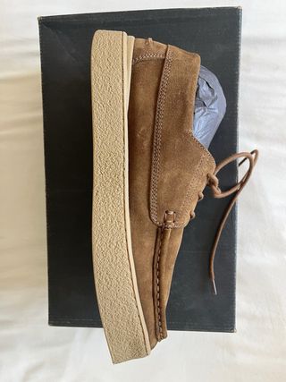 Zapato en piel de serraje Massimo Dutti