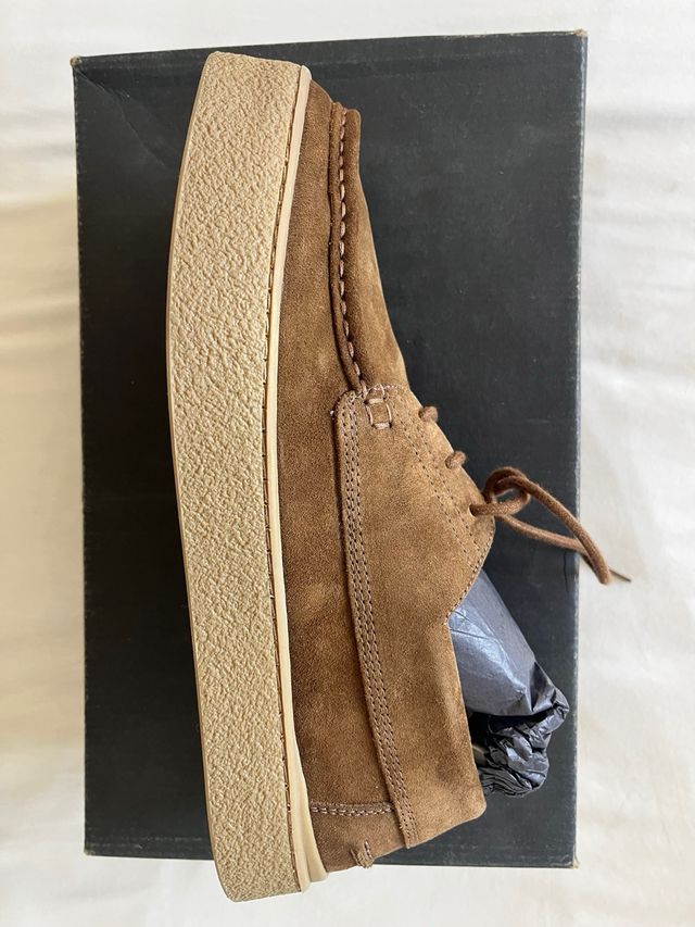 Zapato en piel de serraje Massimo Dutti