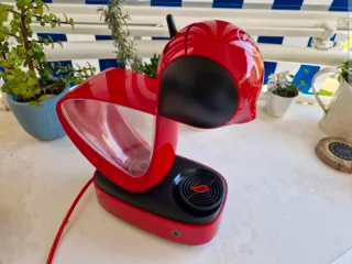 Cafetera Dolce Gusto Roja