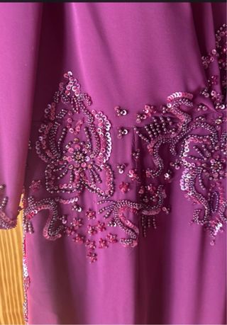 Vestido de fiesta morado PRONOVIAS con pedrería