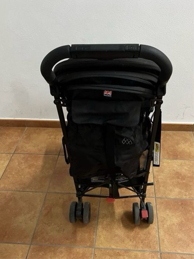 Carro de paseo McLaren negro