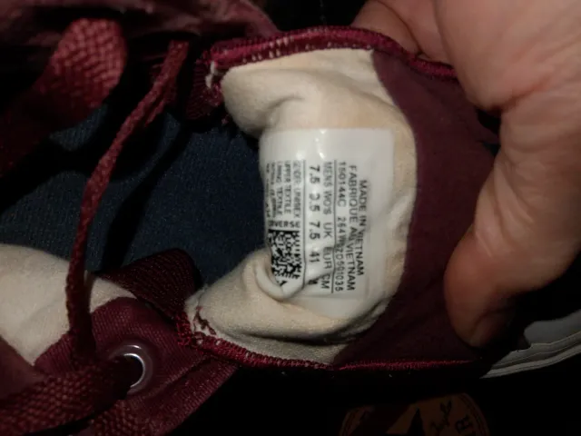 Bambas Converse Rojas.