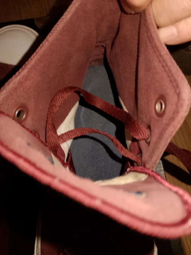 Bambas Converse Rojas.