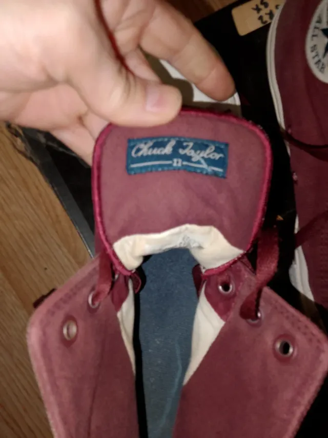 Bambas Converse Rojas.