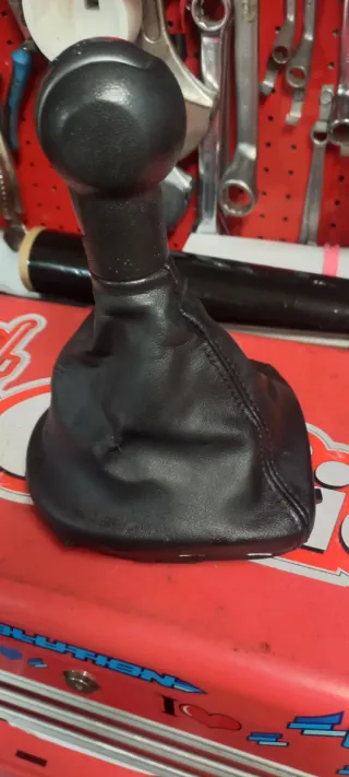 Pomo Seat Altea con funda cuero