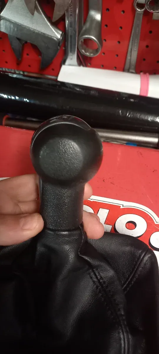 Pomo Seat Altea con funda cuero