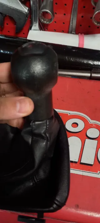 Pomo Seat Altea con funda cuero