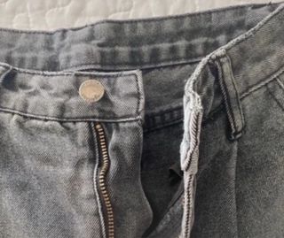 Pantalones vaqueros grises