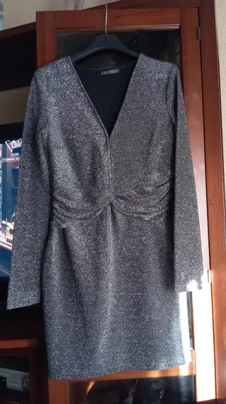 Vestido fiesta Brigitte plateado talla L