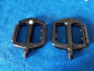Pedales de bicicleta metal rosca universal